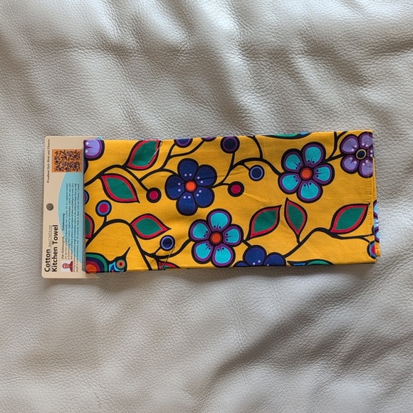 Cotton Kitchen Towel Woodland Style Birds & Flowers Design by Jim Oskineegish - Picture 3 of 4